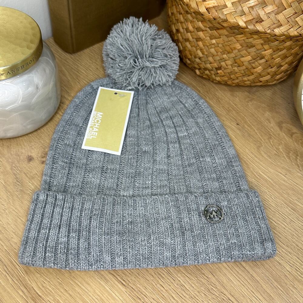 MICHAEL KORS Beanie NEW Grey Cable Knit Pom Pom Winter Hat
